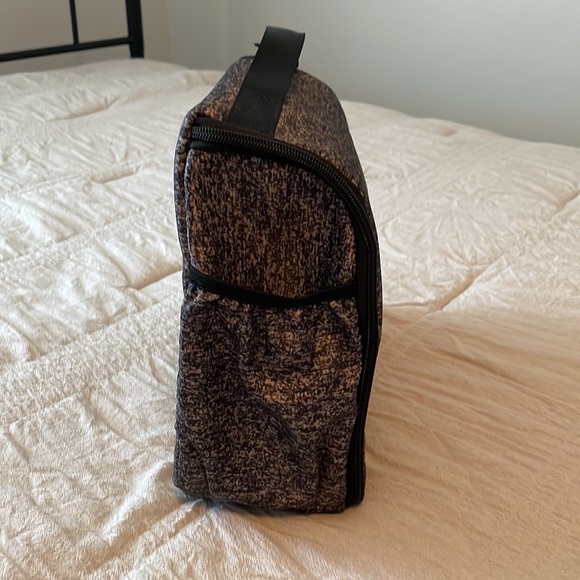 Hanging Travel Toiletry Bag - Picture 2 of 13